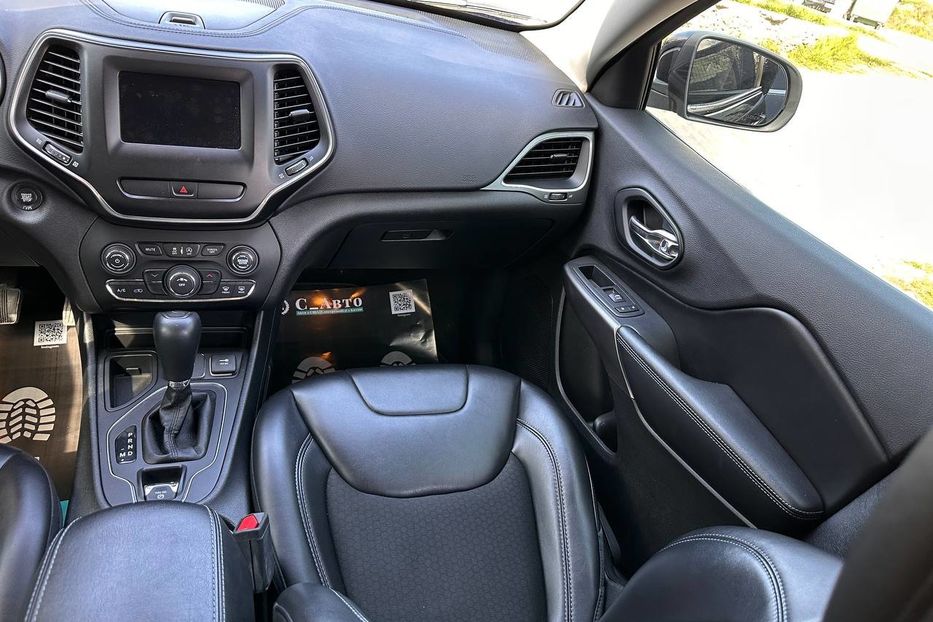 Продам Jeep Cherokee 2018 года в Черновцах