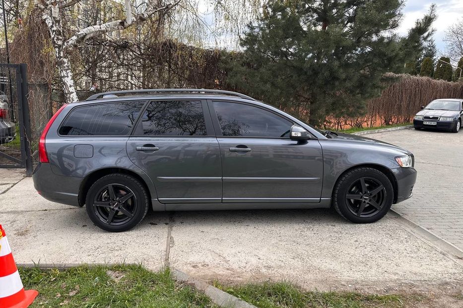 Продам Volvo V50 2009 года в Черновцах