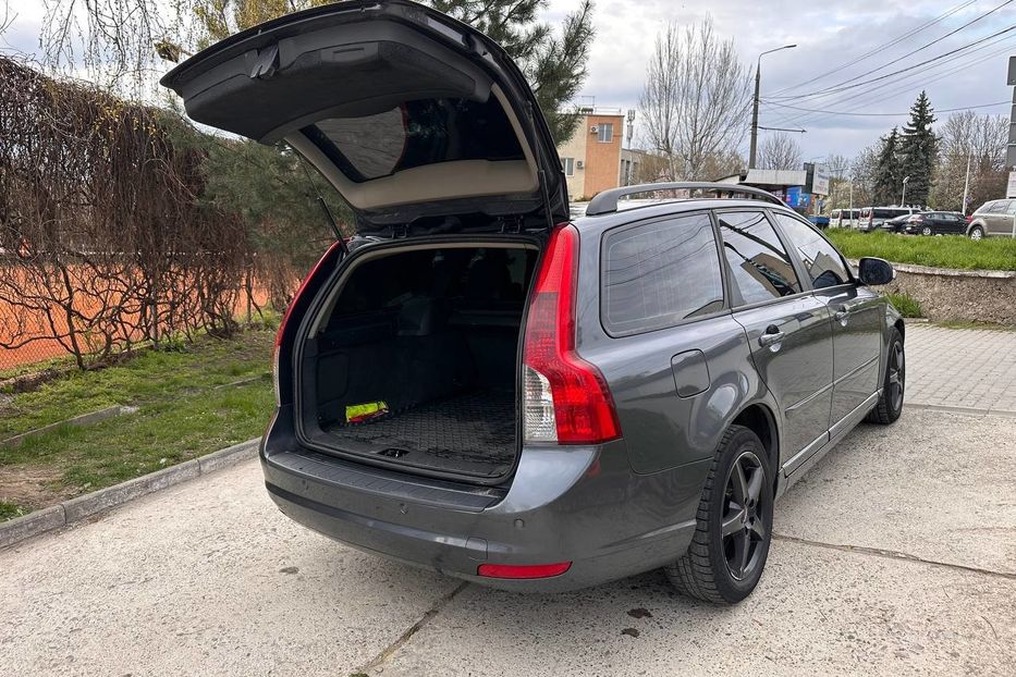 Продам Volvo V50 2009 года в Черновцах