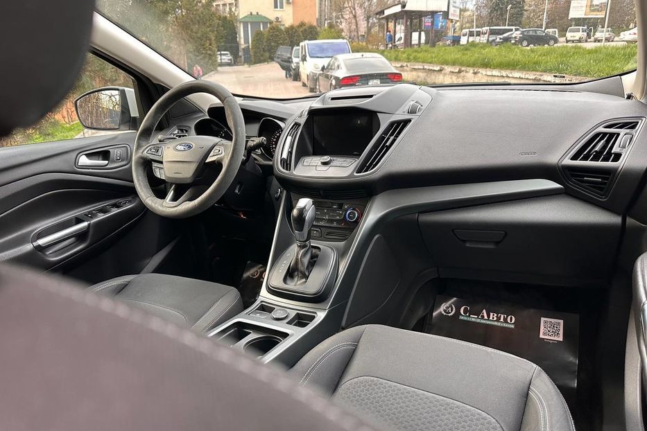 Продам Ford Kuga 2017 года в Черновцах