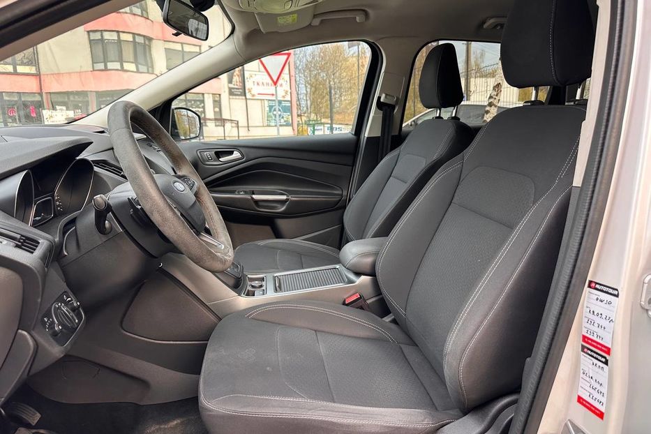 Продам Ford Kuga 2017 года в Черновцах