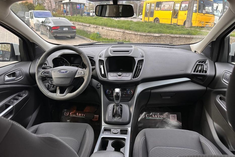 Продам Ford Kuga 2017 года в Черновцах