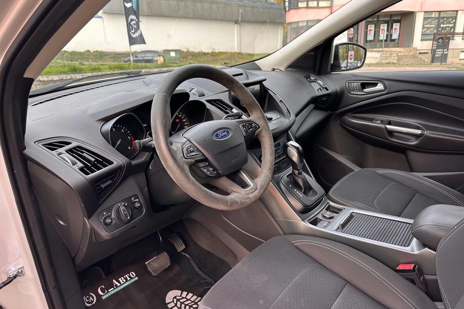 Продам Ford Kuga 2017 года в Черновцах