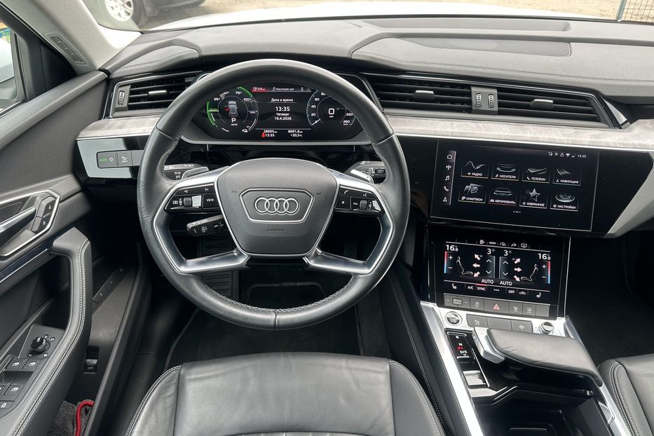 Продам Audi E-Tron Q8 Quattro 2023 года в Киеве