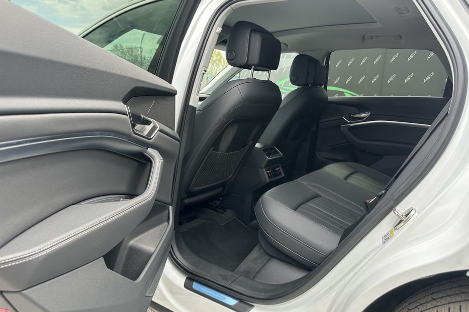 Продам Audi E-Tron Q8 Quattro 2023 года в Киеве