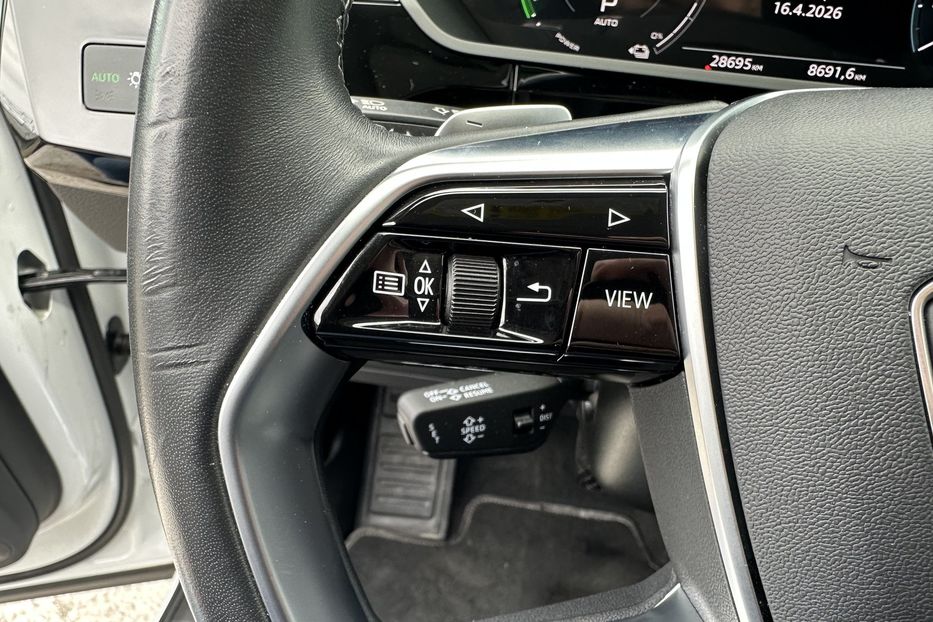 Продам Audi E-Tron Q8 Quattro 2023 года в Киеве