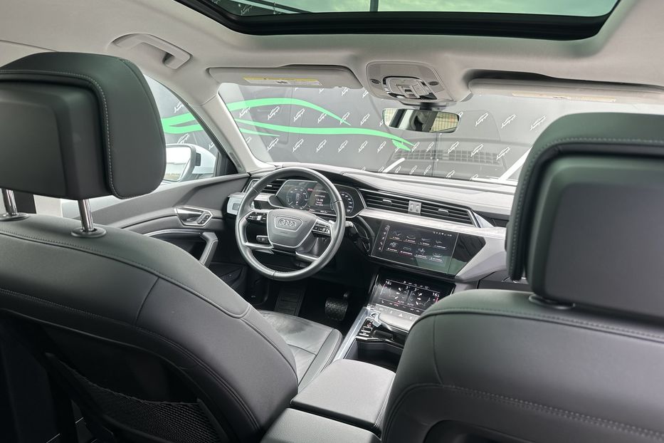 Продам Audi E-Tron Q8 Quattro 2023 года в Киеве