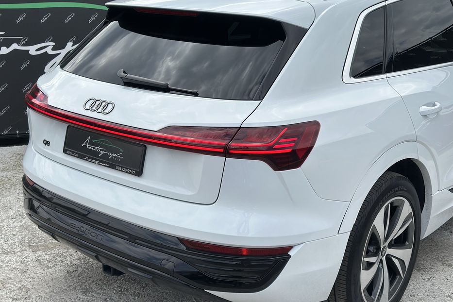 Продам Audi E-Tron Q8 Quattro 2023 года в Киеве