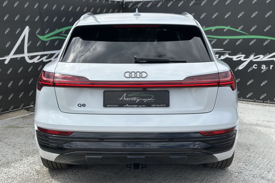 Продам Audi E-Tron Q8 Quattro 2023 года в Киеве