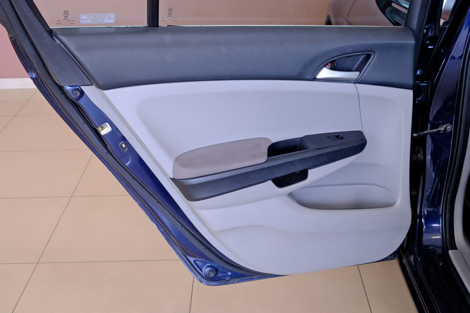 Продам Honda Accord 2011 года в Одессе