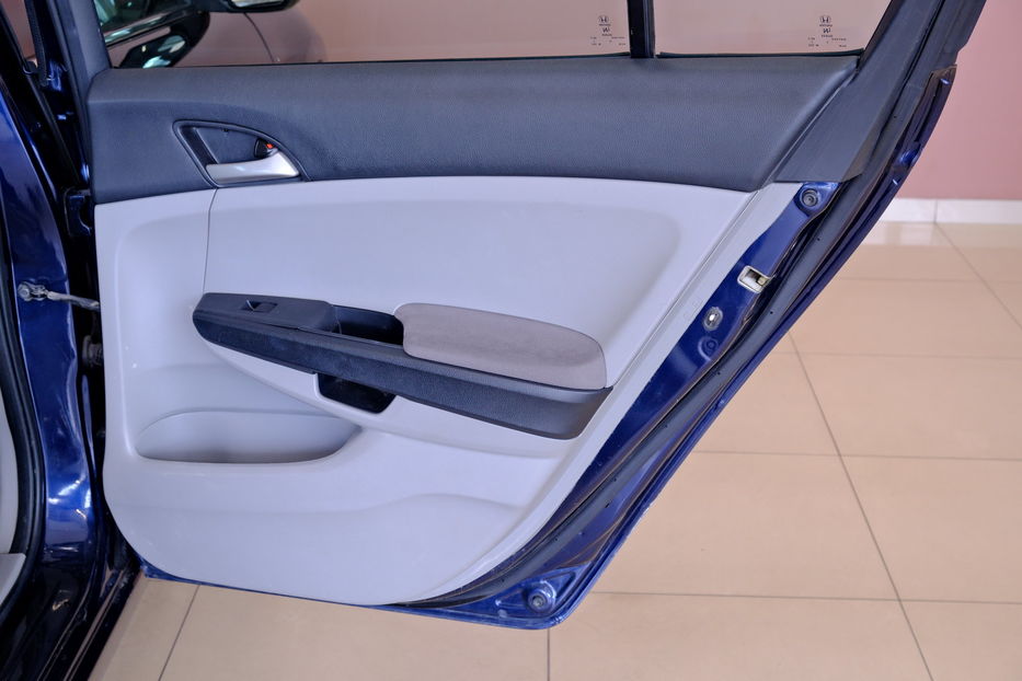 Продам Honda Accord 2011 года в Одессе