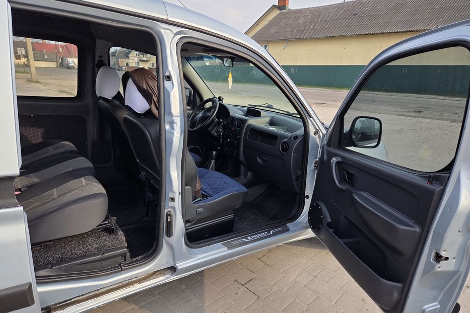 Продам Peugeot Partner пасс. 2007 года в Львове