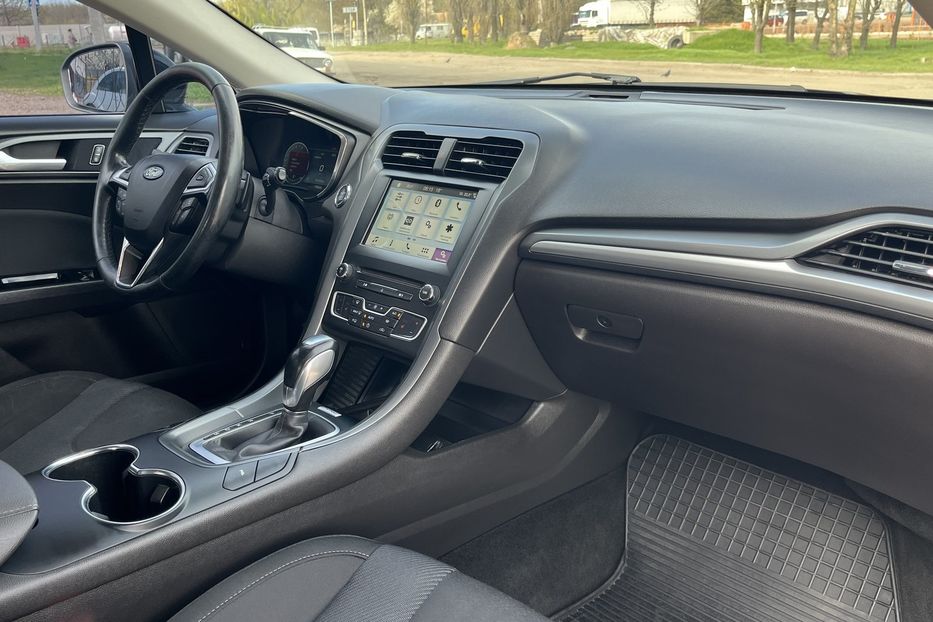 Продам Ford Mondeo Офіційний 2017 года в Николаеве