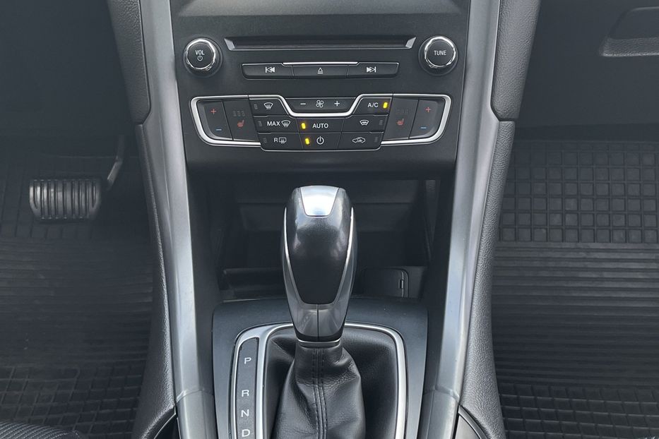Продам Ford Mondeo Офіційний 2017 года в Николаеве