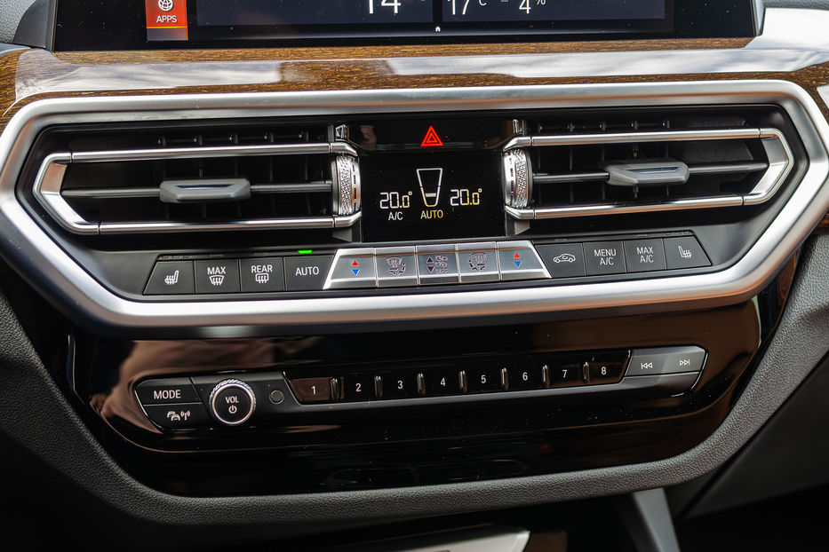 Продам BMW X3 M20d Xdrive 2021 года в Киеве