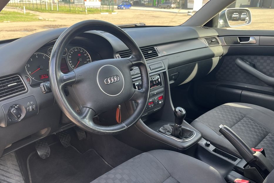 Продам Audi A6 2002 года в Николаеве