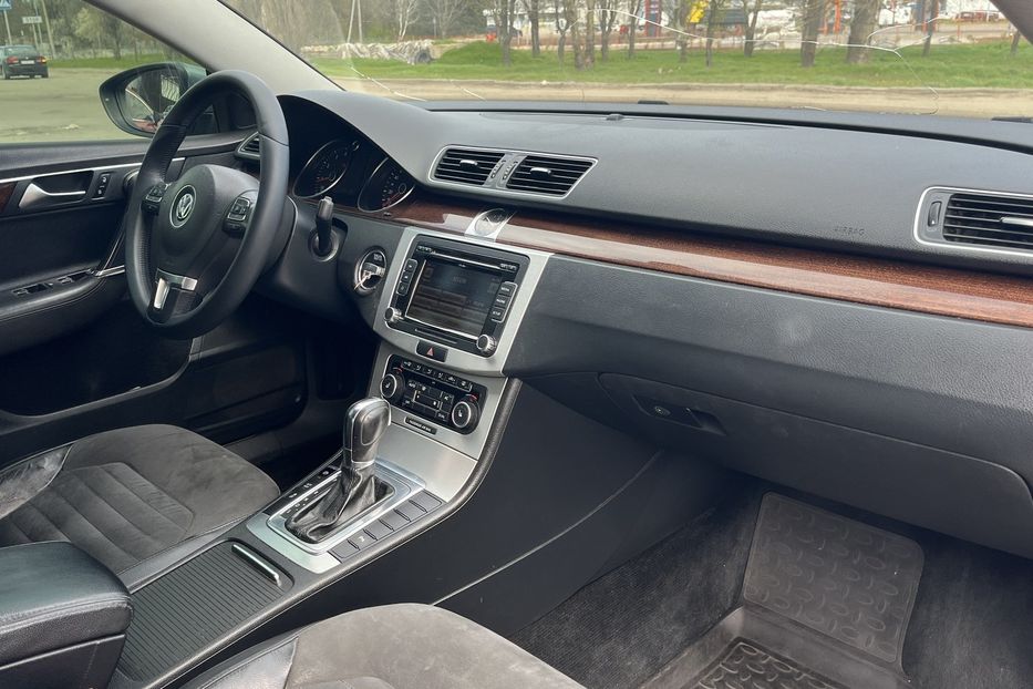 Продам Volkswagen Passat B7 Офіційний 2011 года в Николаеве