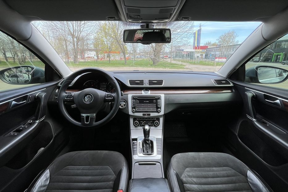 Продам Volkswagen Passat B7 Офіційний 2011 года в Николаеве