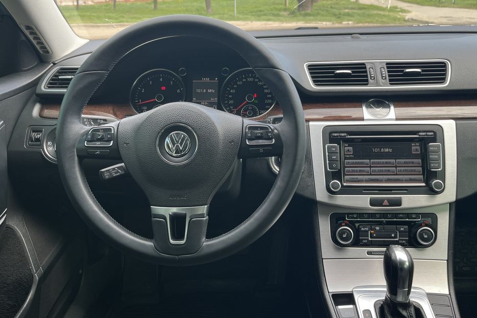 Продам Volkswagen Passat B7 Офіційний 2011 года в Николаеве