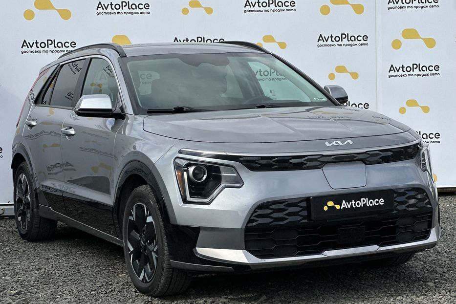 Продам Kia Niro 2023 года в Луцке