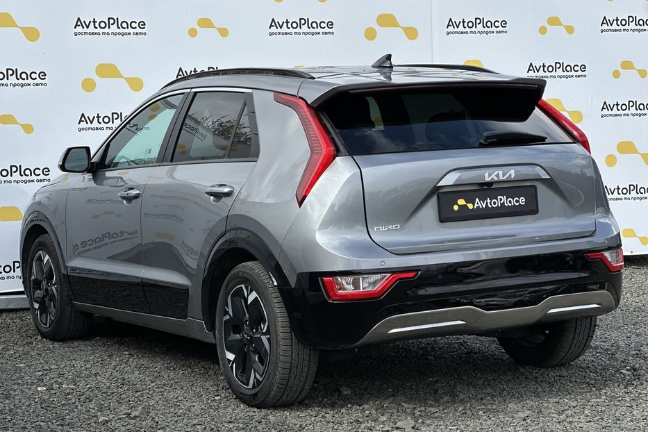 Продам Kia Niro 2023 года в Луцке