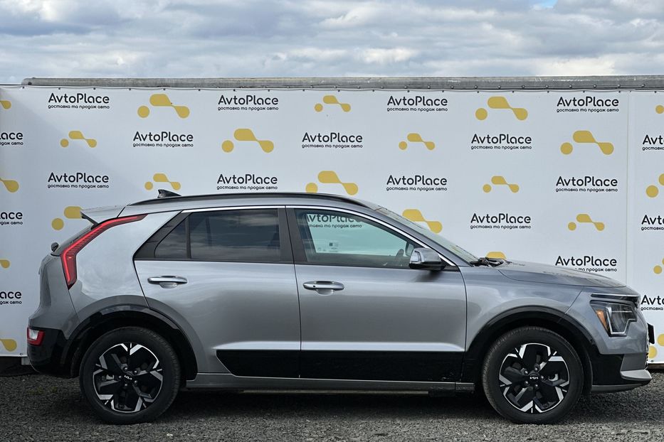 Продам Kia Niro 2023 года в Луцке
