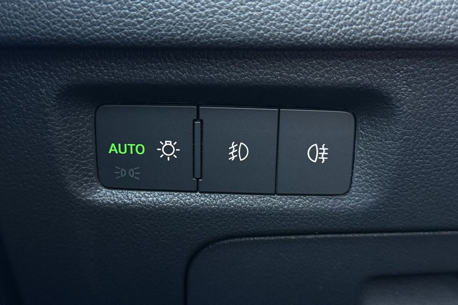 Продам Skoda Octavia 2.0ТDI 150к с КОЛЕСА FULL LED  2021 года в Львове