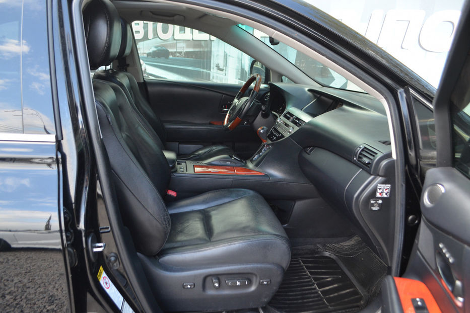 Продам Lexus RX 350 350 AT (277 к.с.) AWD 2010 года в Киеве