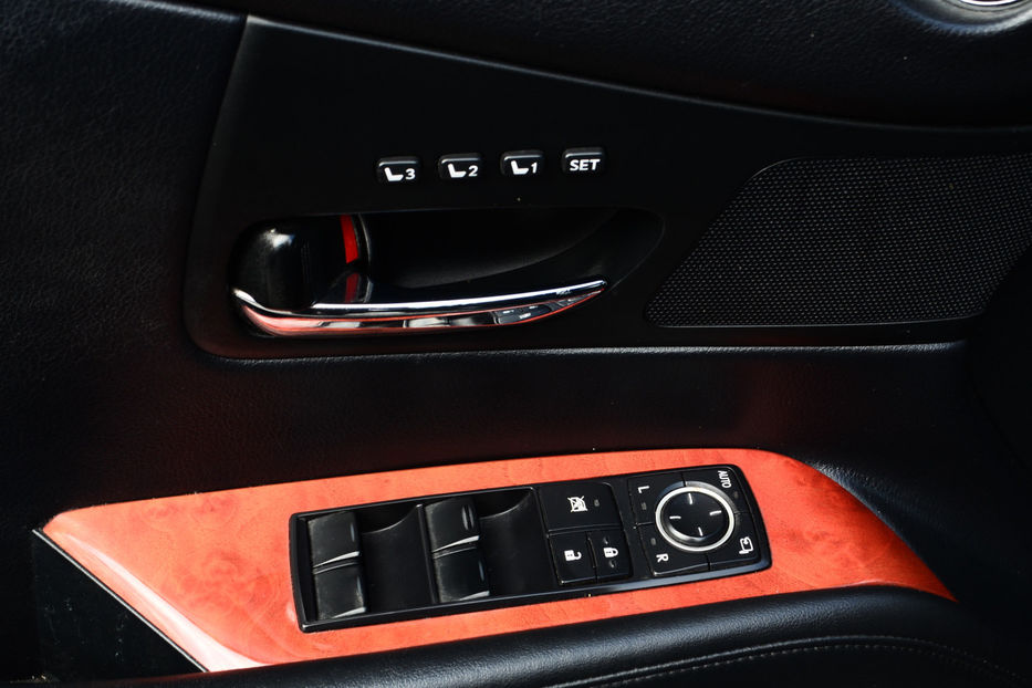 Продам Lexus RX 350 350 AT (277 к.с.) AWD 2010 года в Киеве