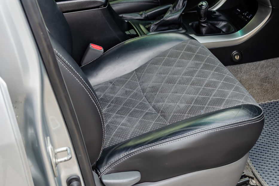 Продам Toyota Land Cruiser Prado 2,7L GX 2006 года в Киеве