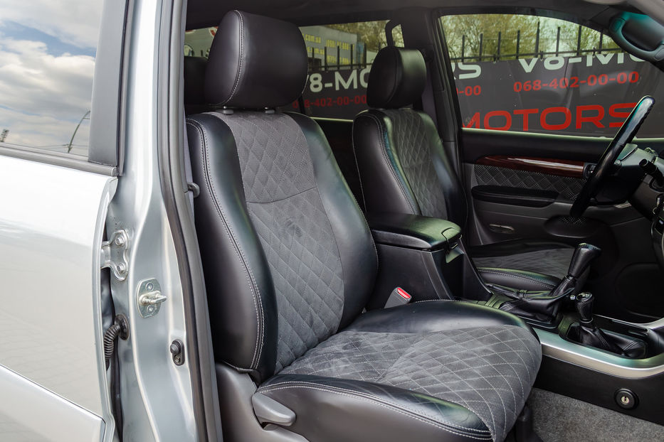 Продам Toyota Land Cruiser Prado 2,7L GX 2006 года в Киеве