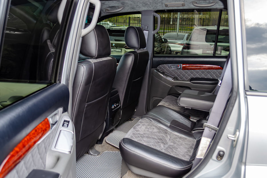 Продам Toyota Land Cruiser Prado 2,7L GX 2006 года в Киеве