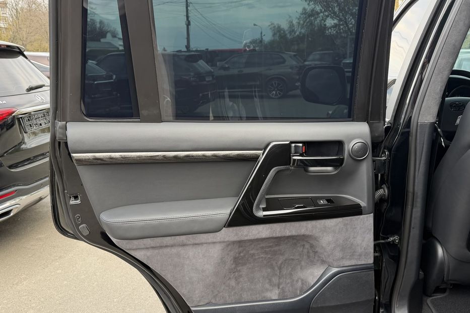 Продам Toyota Land Cruiser 200 Guard B6+ 2012 года в Киеве