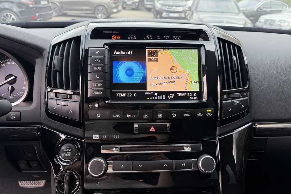 Продам Toyota Land Cruiser 200 Guard B6+ 2012 года в Киеве