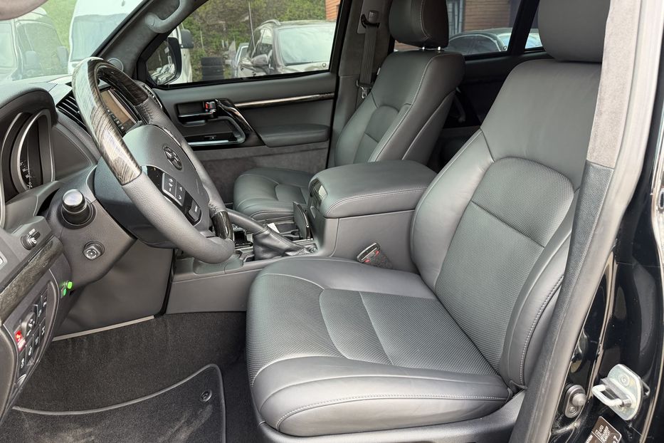 Продам Toyota Land Cruiser 200 Guard B6+ 2012 года в Киеве