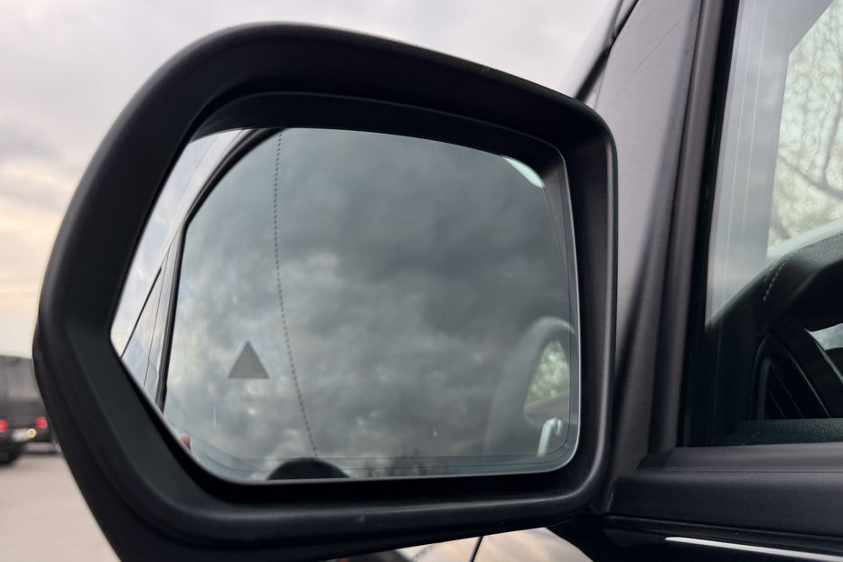 Продам Mercedes-Benz V-Class 250 Long 4matic 2017 года в Киеве