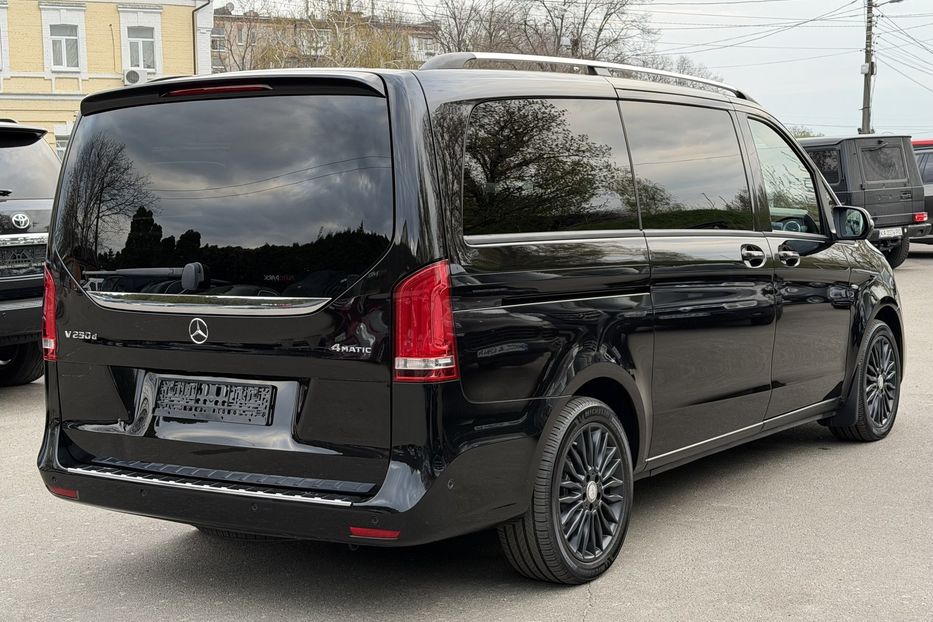 Продам Mercedes-Benz V-Class 250 Long 4matic 2017 года в Киеве