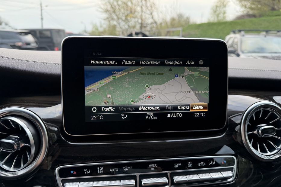 Продам Mercedes-Benz V-Class 250 Long 4matic 2017 года в Киеве