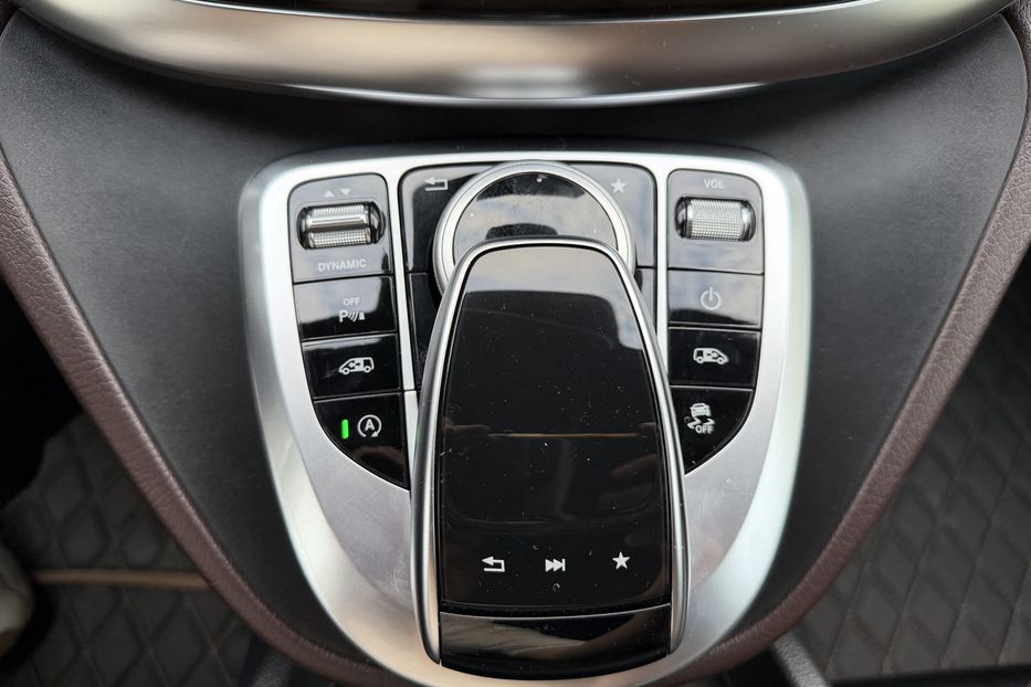 Продам Mercedes-Benz V-Class 250 Long 4matic 2017 года в Киеве