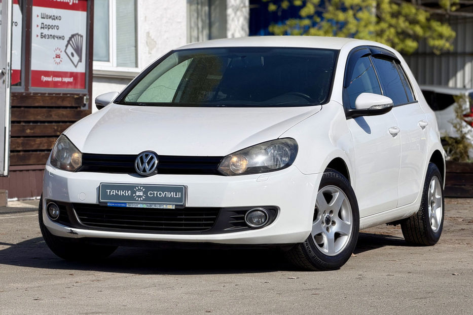 Продам Volkswagen Golf  VI 1.6 DSG (102 к.с.) 2010 года в Киеве