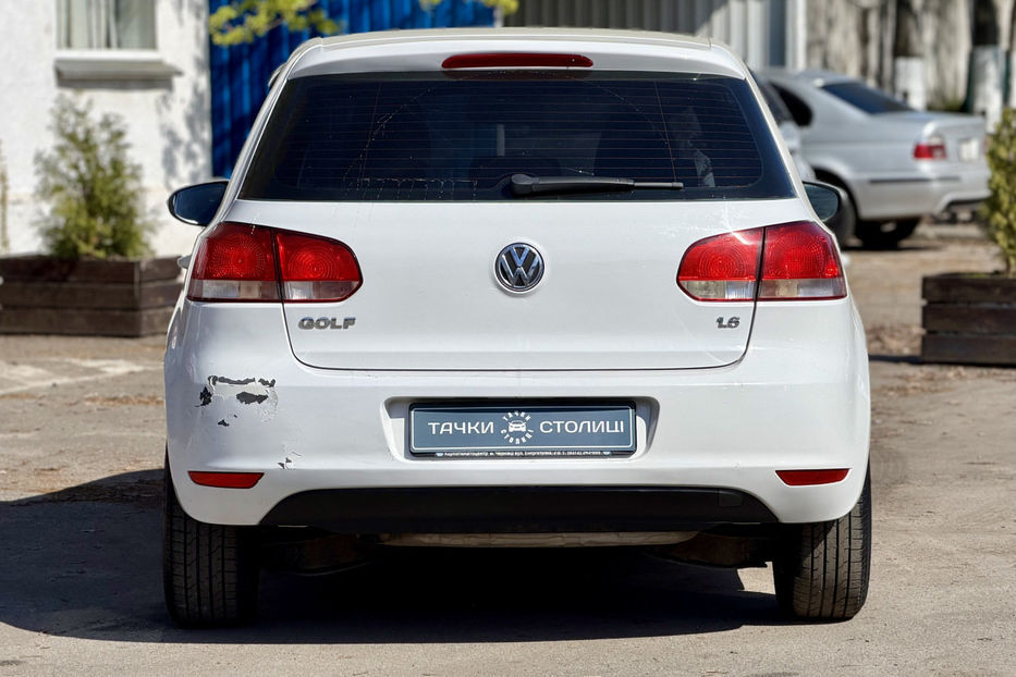 Продам Volkswagen Golf  VI 1.6 DSG (102 к.с.) 2010 года в Киеве