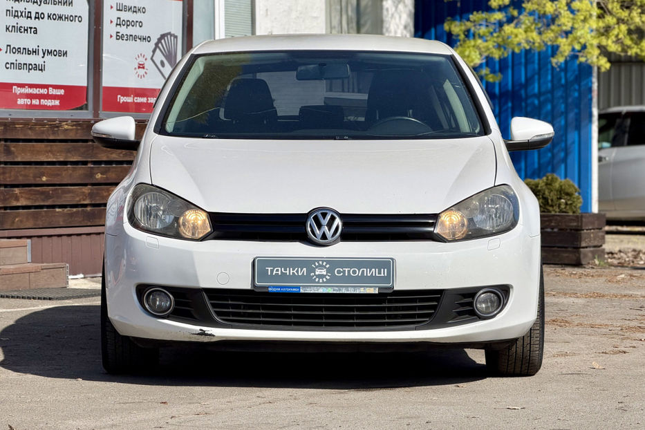 Продам Volkswagen Golf  VI 1.6 DSG (102 к.с.) 2010 года в Киеве