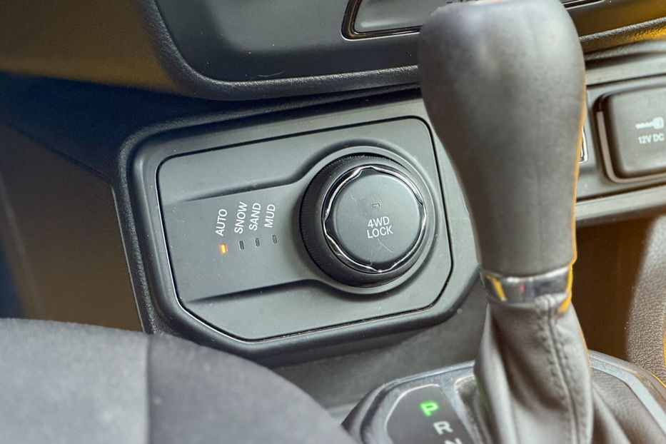 Продам Jeep Renegade 2.4 АТ (184 к.с.) • Sport 2018 года в Киеве