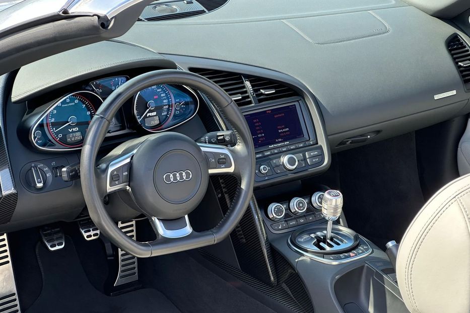 Продам Audi R8 2011 года в Киеве