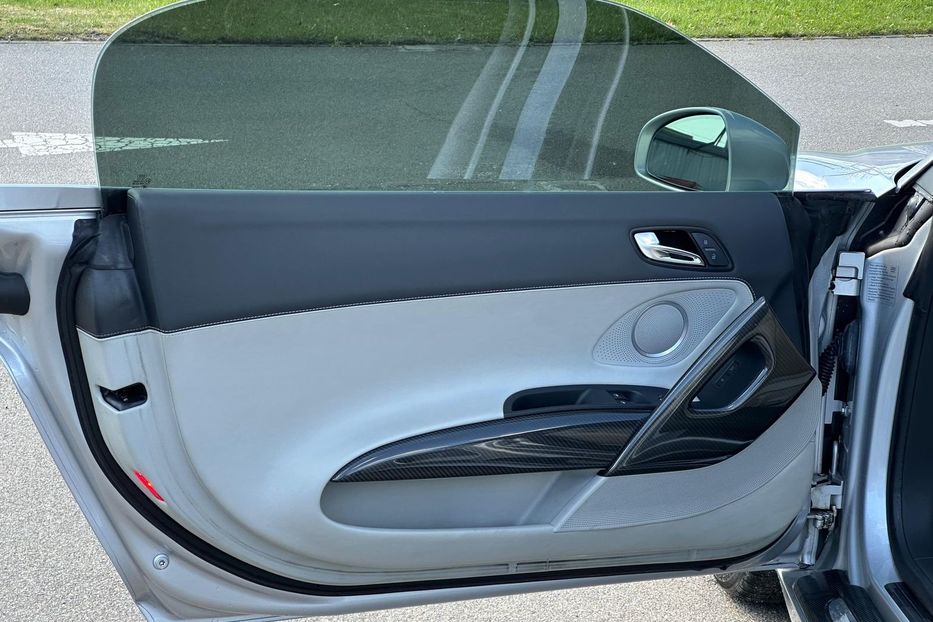 Продам Audi R8 2011 года в Киеве