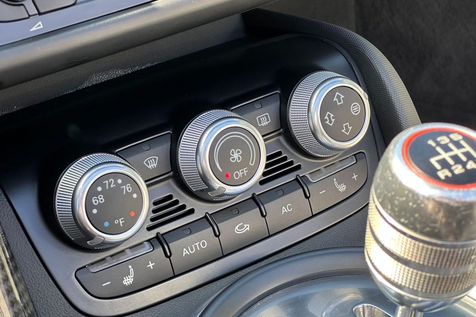 Продам Audi R8 2011 года в Киеве