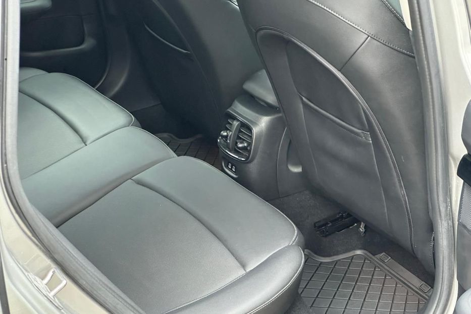 Продам MINI Clubman 2023 года в Киеве