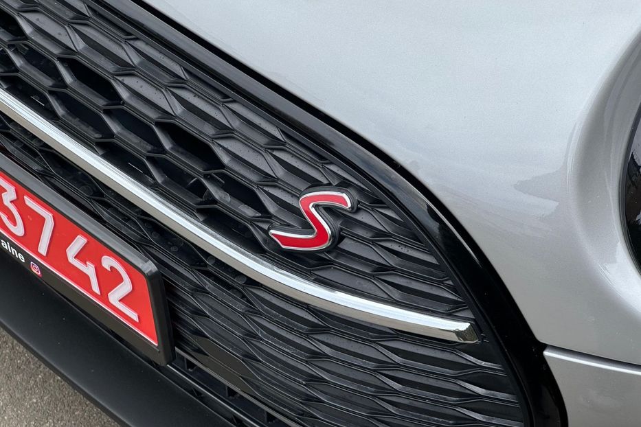 Продам MINI Clubman 2023 года в Киеве