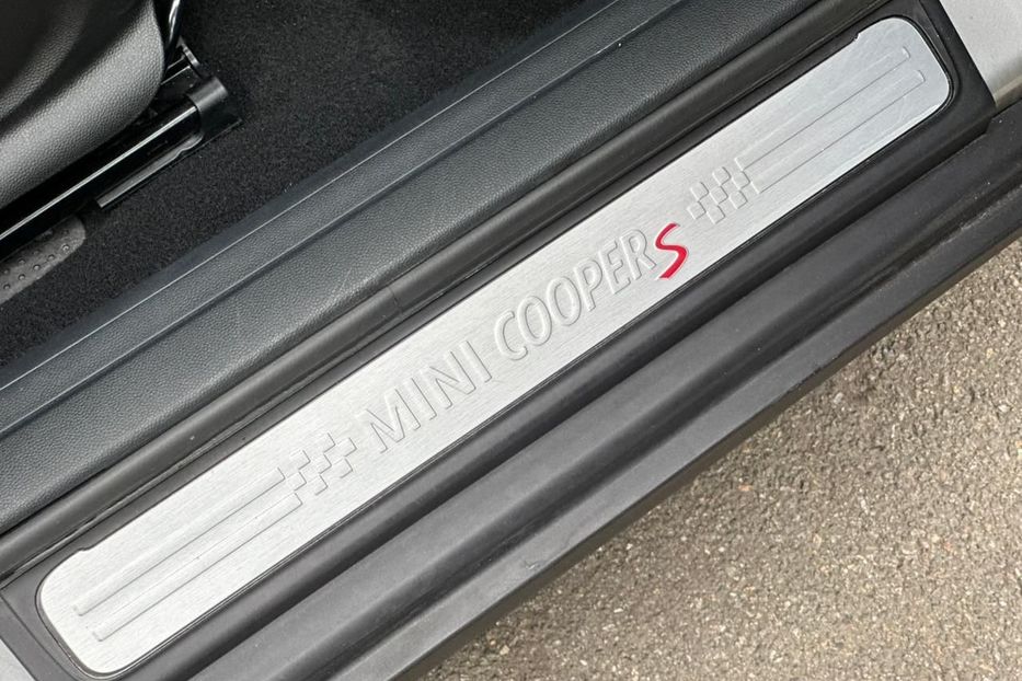 Продам MINI Clubman 2023 года в Киеве