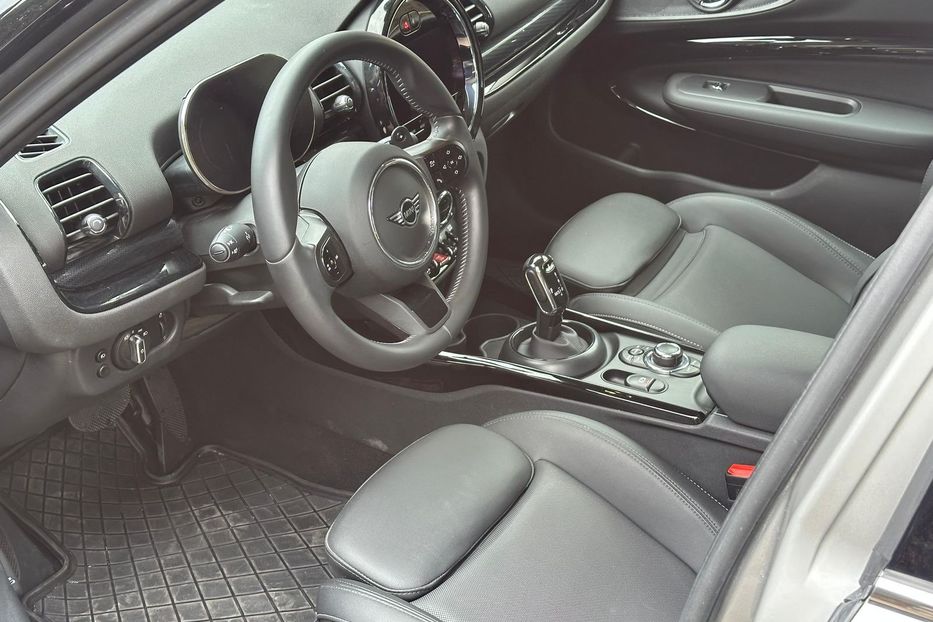 Продам MINI Clubman 2023 года в Киеве